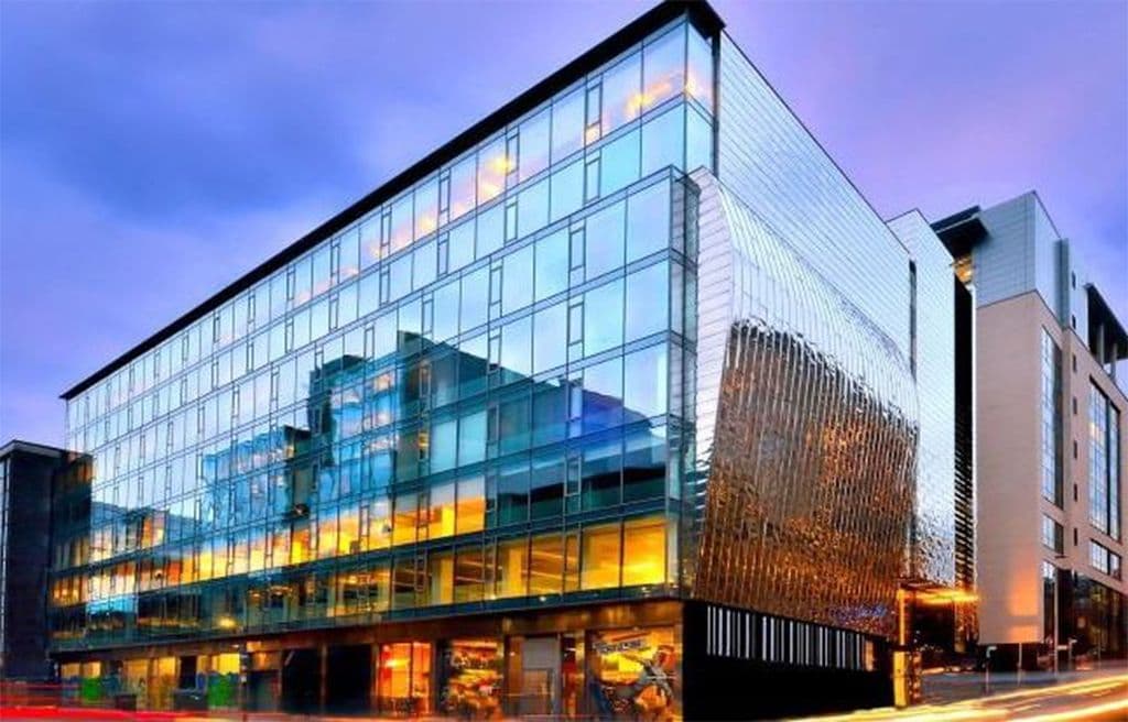 Singaporean investor refinances commercial building in Glasgow