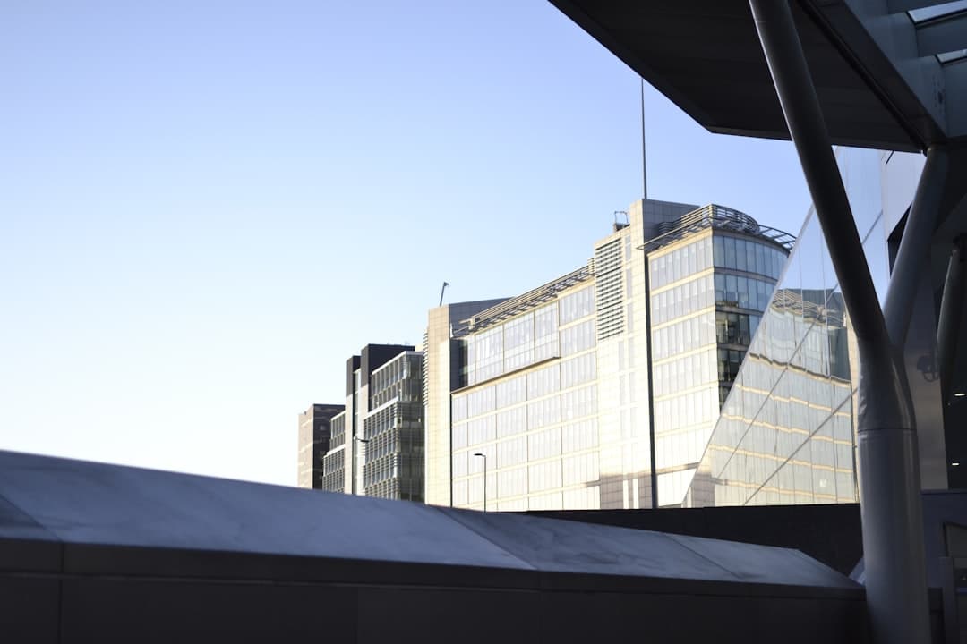 SSAS property bridging: how pension trustees buy UK commercial assets