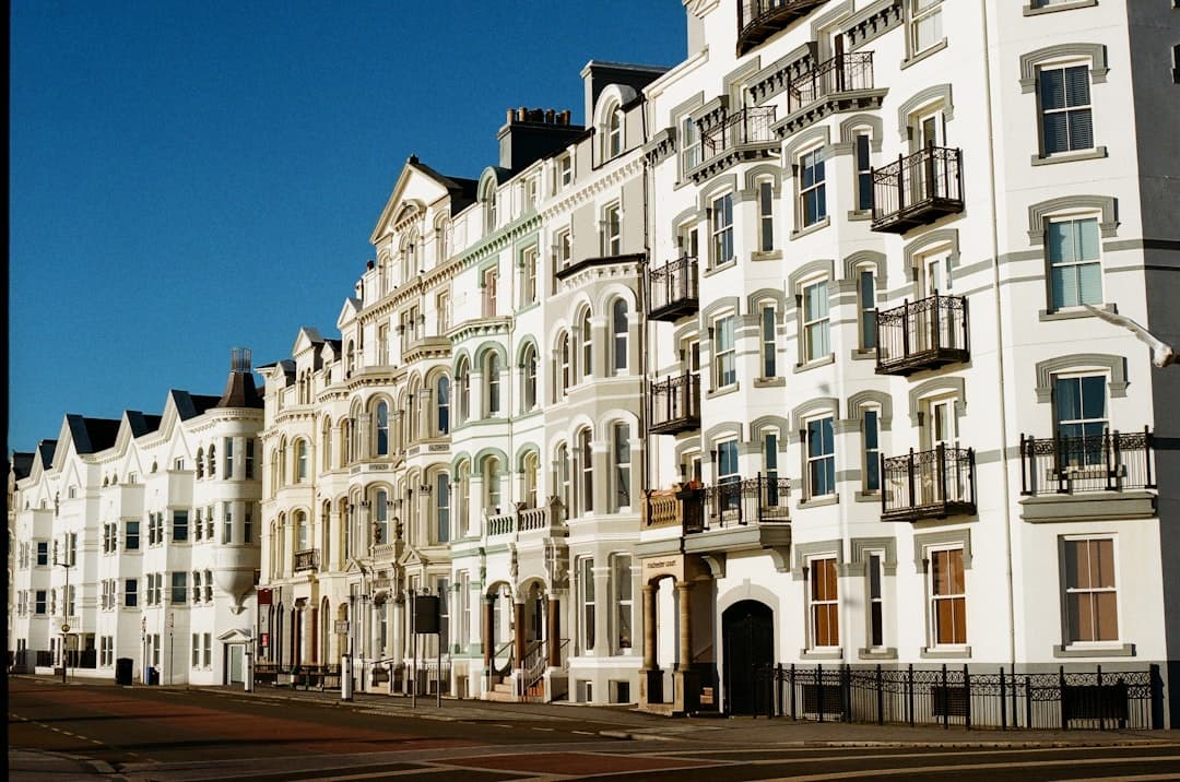 HMO and MUFB bridging in the UK: buying and refurbishing multi-let property when mainstream lenders step back