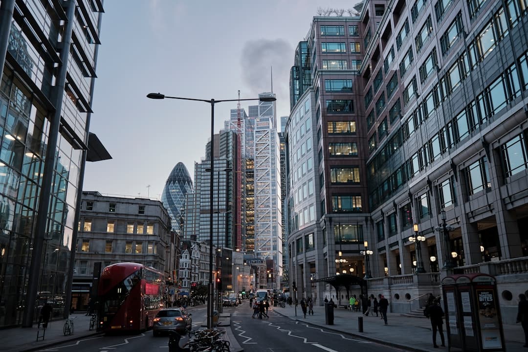 Auction Finance for Non-Standard Lots: When the Property Itself Rules Out a Mortgage