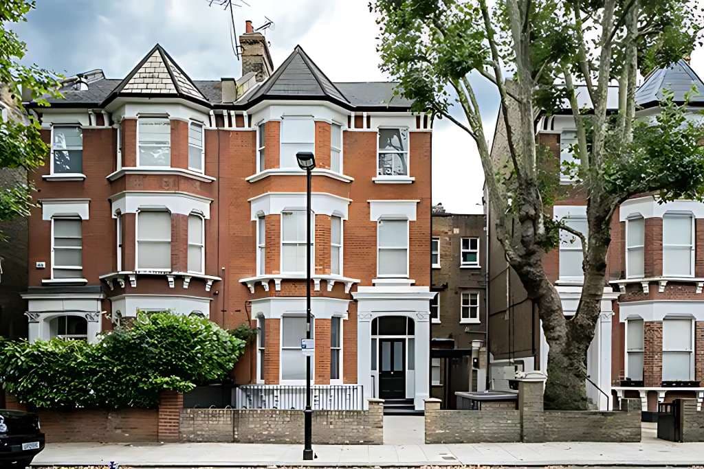 Victorian terraced houses in London