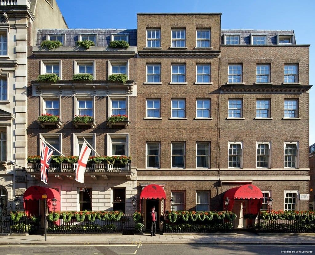 Beneficiary of a Trust Requires a Short-Term Loan in the UK