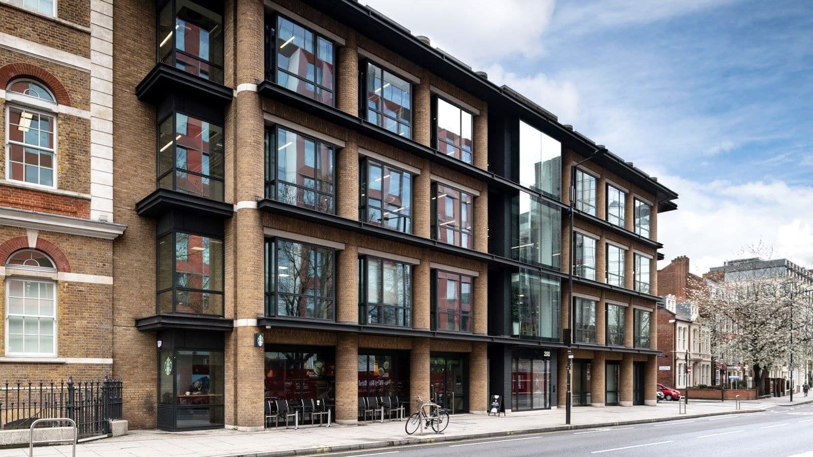 Developer Uses Temporary Bridge to Acquire Prime Commercial Site in London