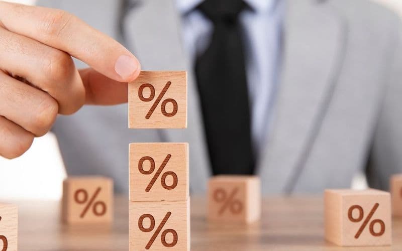The End of an Arbitrage: Bonds, Interest Rates, and Property Loans