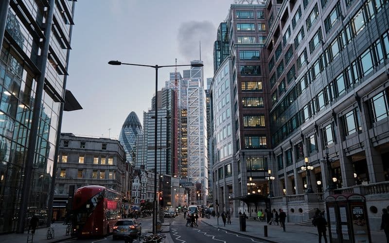Auction Finance for Non-Standard Lots: When the Property Itself Rules Out a Mortgage