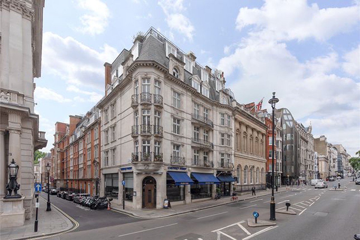 Shipping tycoon purchases prime central london real estate